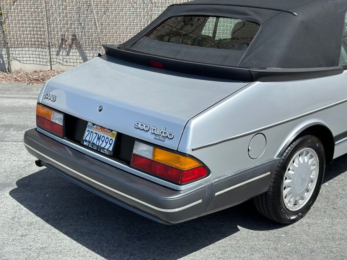 1987 Saab 900 - photo 5