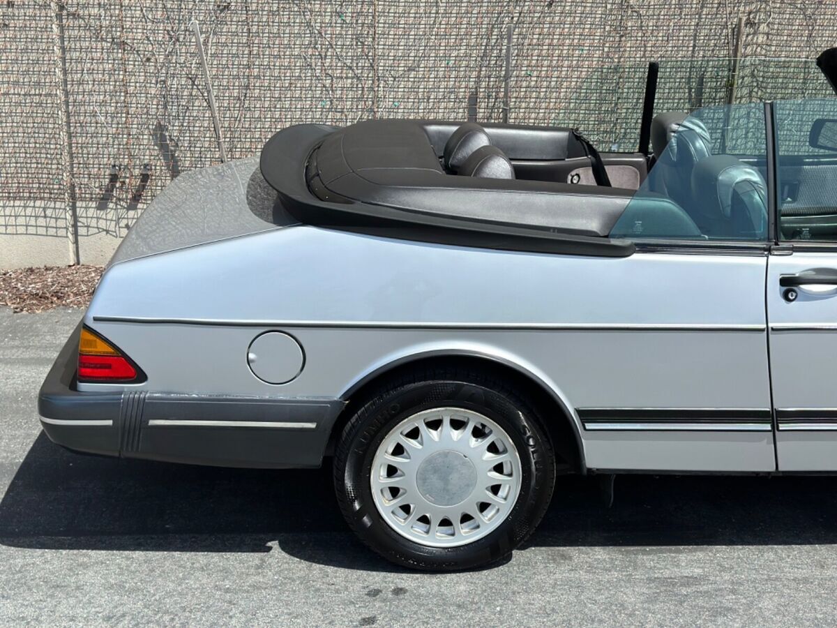 1987 Saab 900 - photo 9