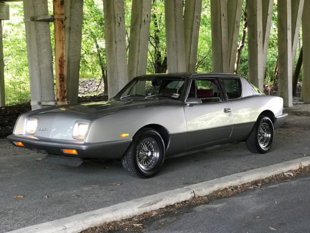 1987 STUDABAKER AVANTI LOW MILES- MAGNIFICENT 1987 Studebaker 2R10