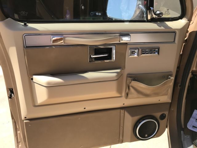 1987 Chevrolet Suburban Silverado - photo 11