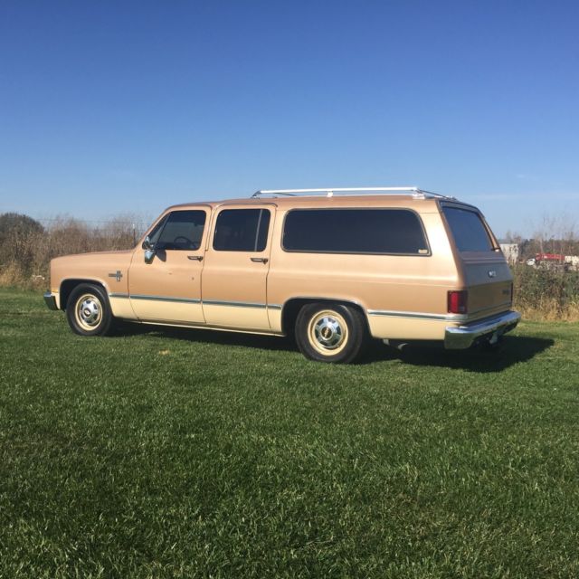 1987 Chevrolet Suburban Silverado - photo 4