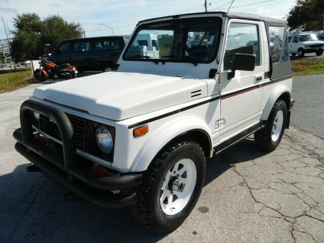 1987 Suzuki Samurai 4X4 1.3 liter 5 Speed Manual ***NO RESERVE*** 1987 Suzuki Samurai --