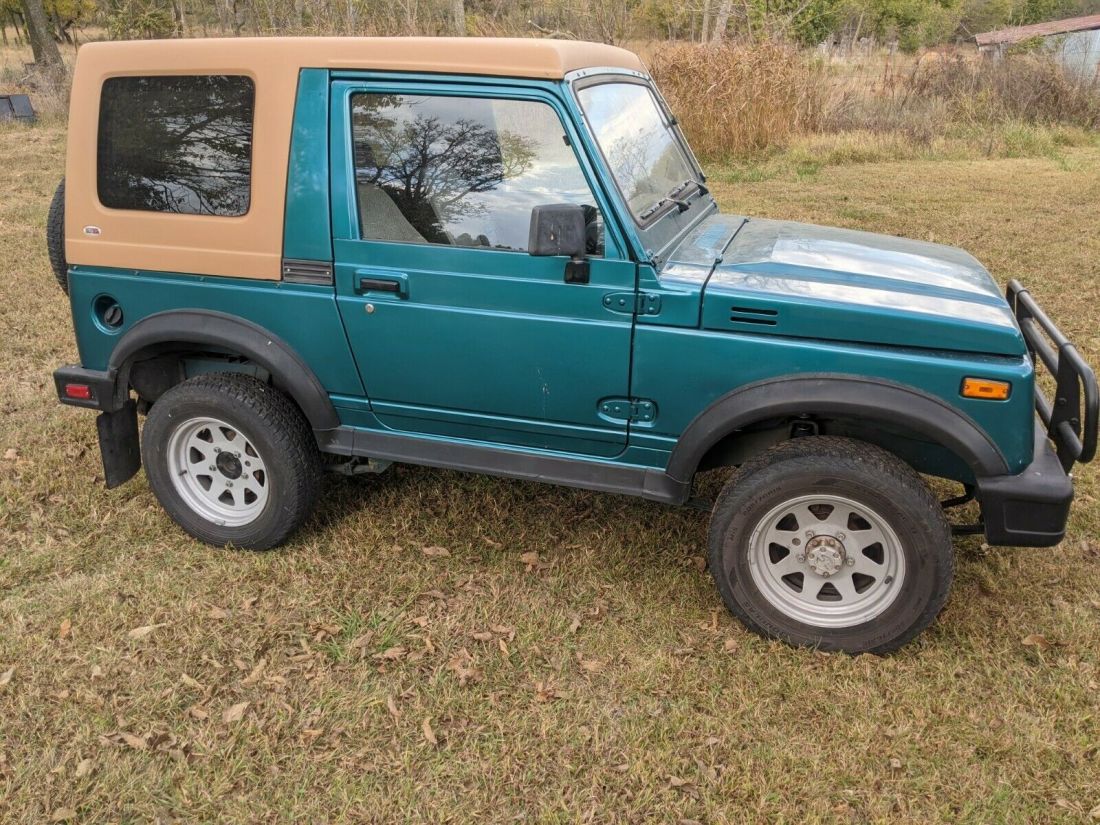 1987 Suzuki Samurai convertible comes with Hard Top and Soft top 1987 Suzuki Samurai