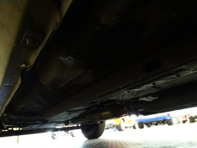 1987 Chrysler LeBaron Town & Country - photo 12