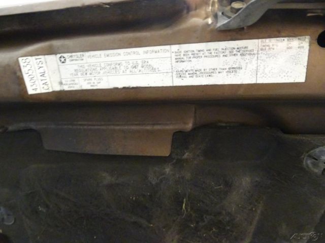 1987 Chrysler LeBaron Town & Country - photo 6