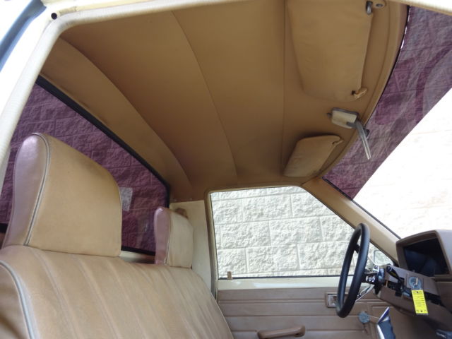 1987 Toyota pick up 22R 2d - photo 11