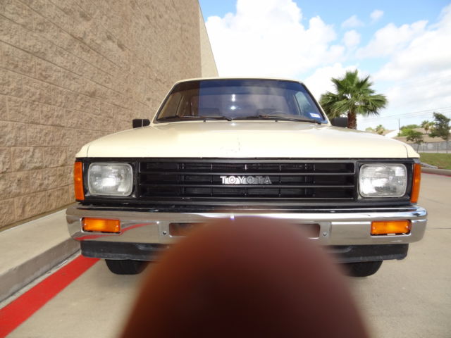 1987 Toyota pick up 22R 2d - photo 3