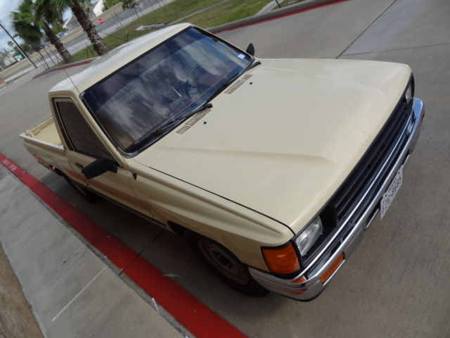1987 Toyota pick up 22R 2d - photo 4