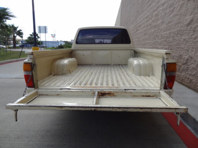 1987 Toyota pick up 22R 2d - photo 6