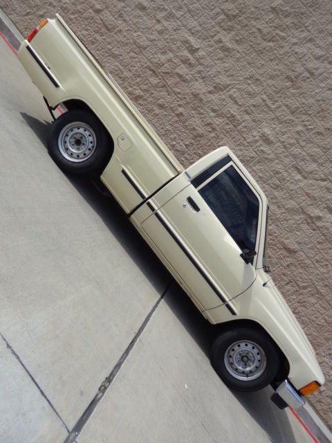 1987 Toyota pick up 22R 2d - photo 7