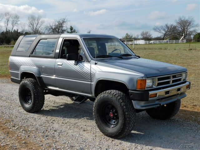 1987 Toyota 4Runner 1987 Toyota 4Runner SR5 EFI, 4WD, LOADED SUV 22R-E - photo 2