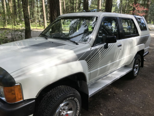 1987 Toyota 4Runner SR5 Sport Utility 2-Door - photo 8