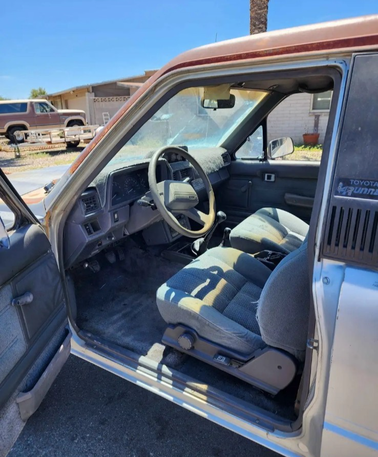 1987 Toyota 4Runner RN60 - photo 5