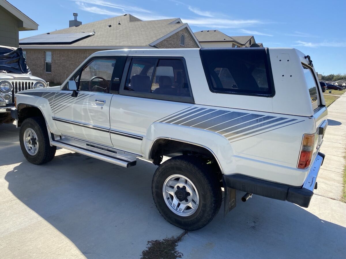 1987 Toyota 4Runner RN60 - photo 4