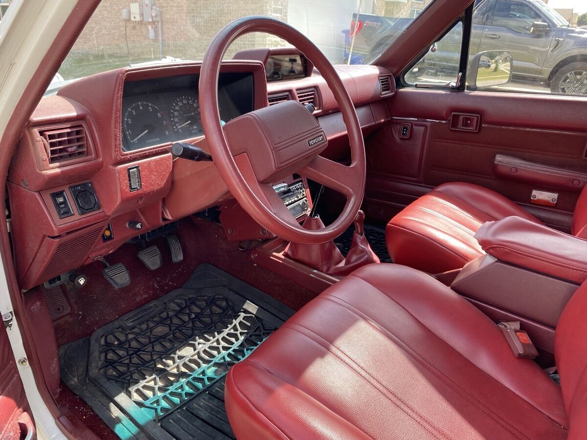 1987 Toyota 4Runner RN60 - photo 8