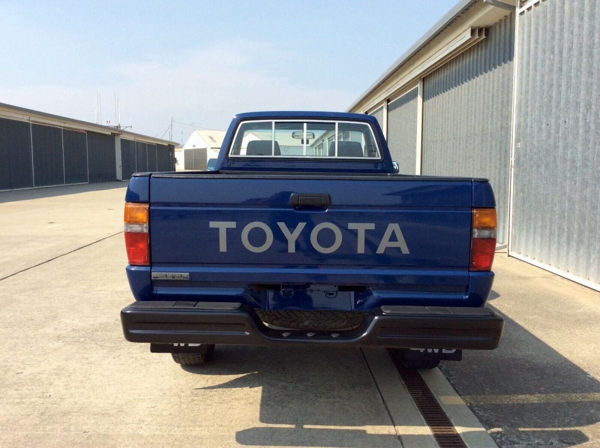 1987 Toyota Pickup - photo 13