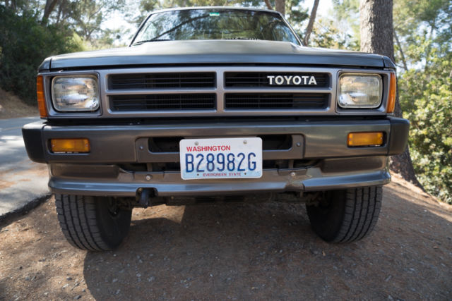 1987 Toyota Tacoma 4X4 - photo 4