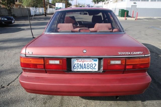 1987 Toyota Camry LE - photo 4