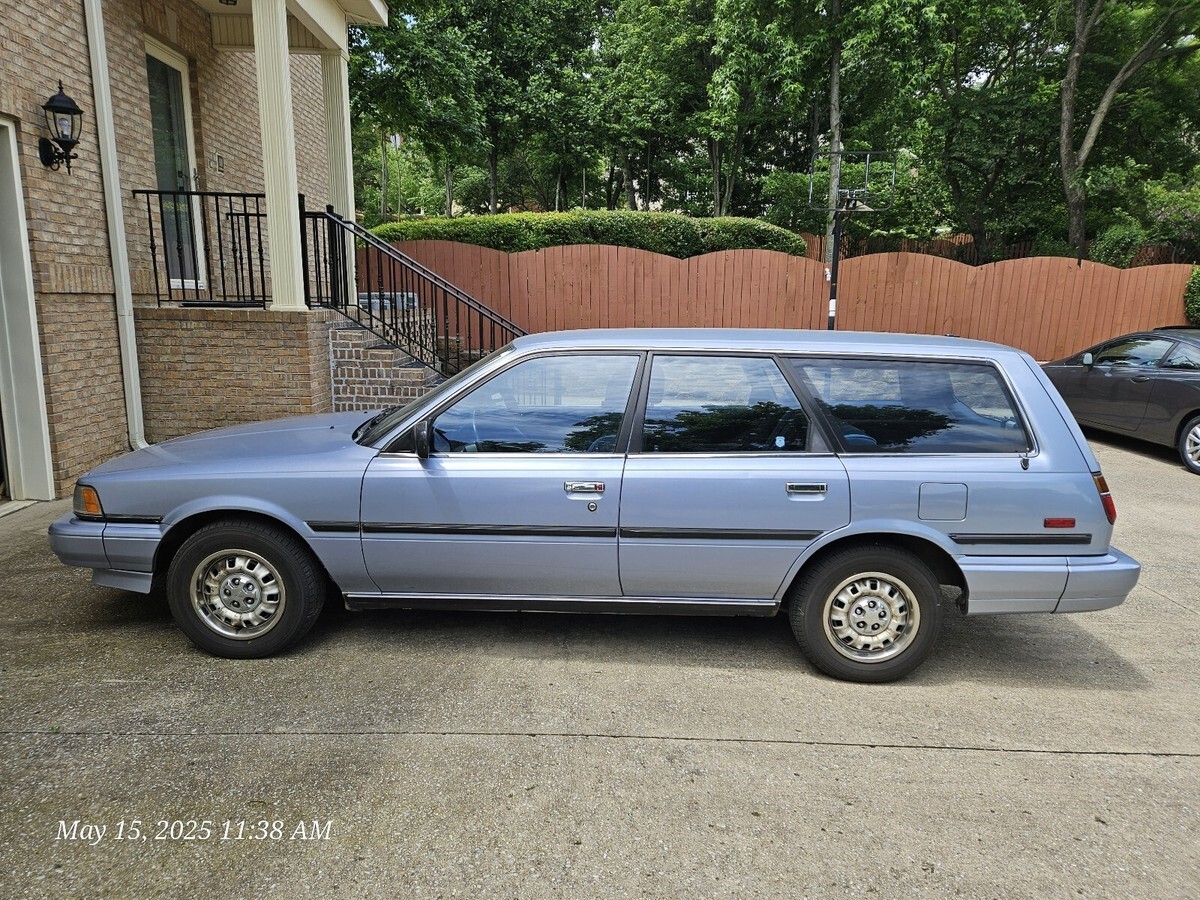1987 Toyota Camry LE - photo 3