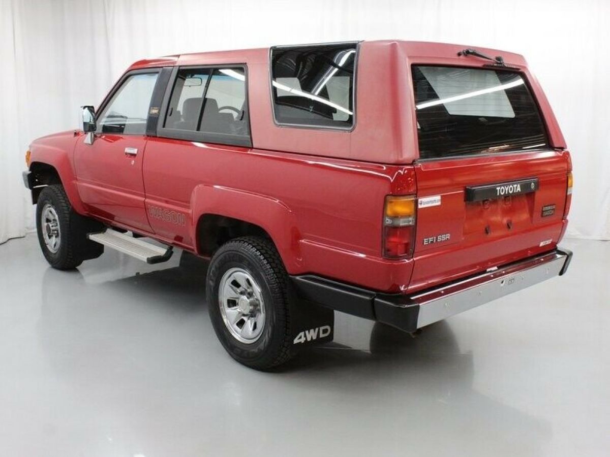 1987 Toyota Hilux Surf - photo 5
