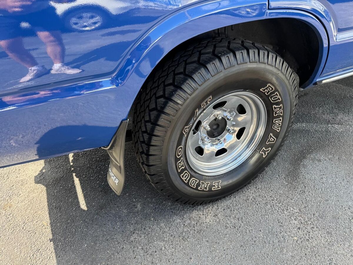 1987 Toyota Land Cruiser FJ60 - photo 11