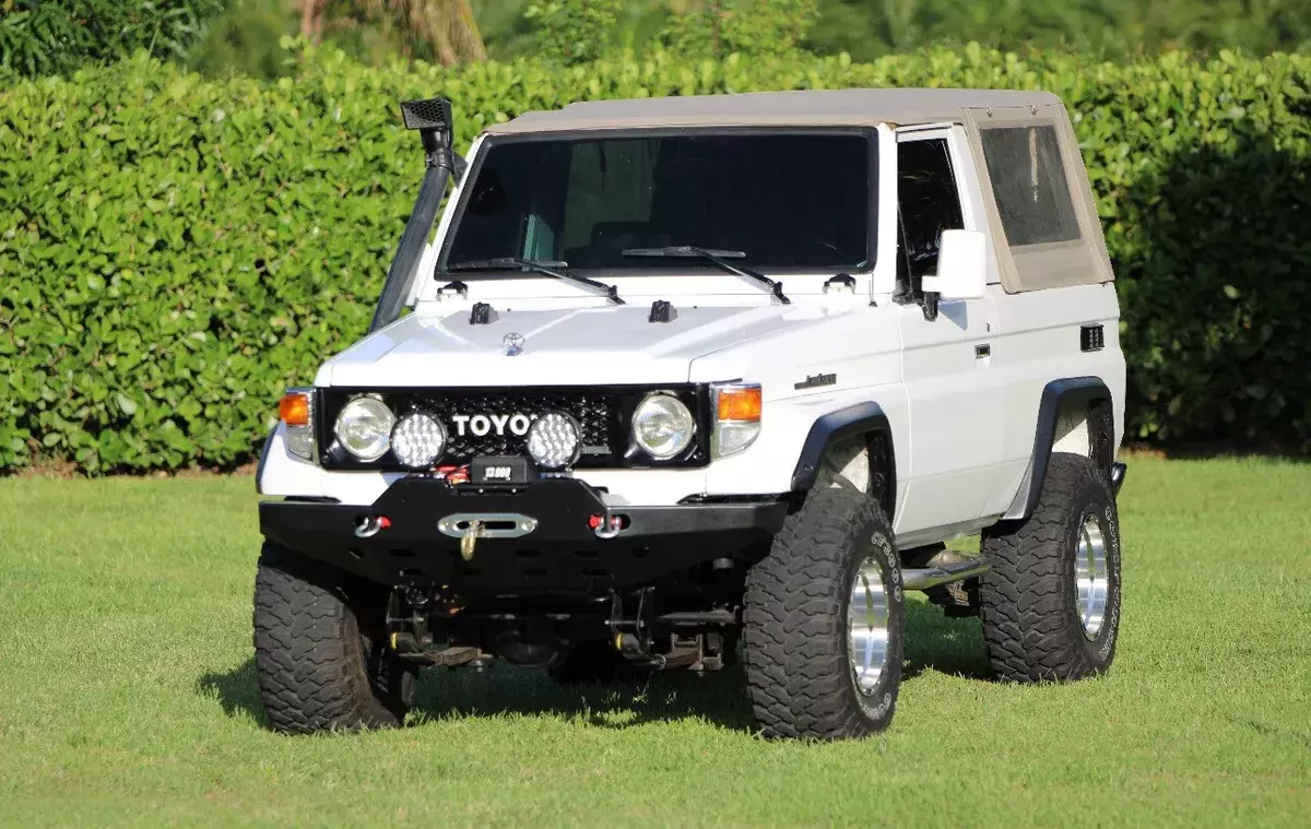 1987 Toyota Land Cruiser FZJ73 1987 Toyota Land Cruiser