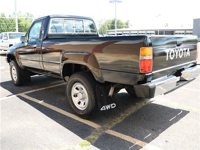 1987 Toyota Long Bed Trucks Deluxe - photo 8