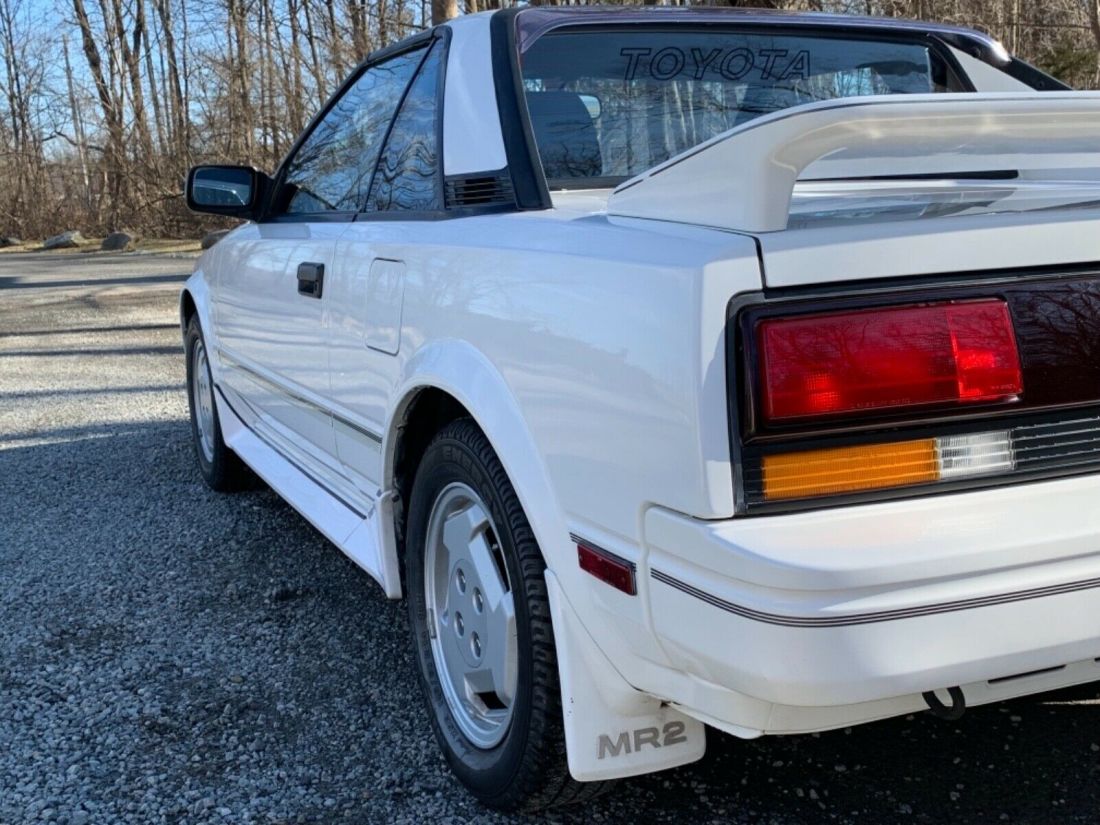 1987 Toyota MR2 - photo 12