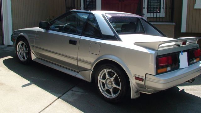 1987 Toyota MR2 - photo 2