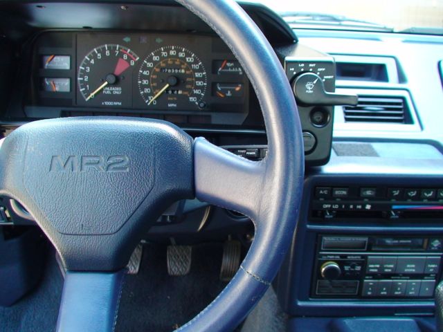 1987 Toyota MR2 - photo 9
