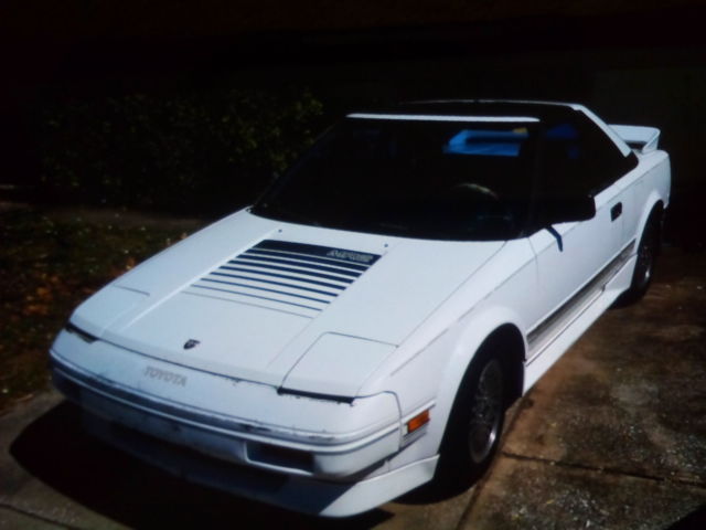 1987 Toyota MR2 low mileage, runs great, clean interior, good tires and brakes 1987 Toyota MR2