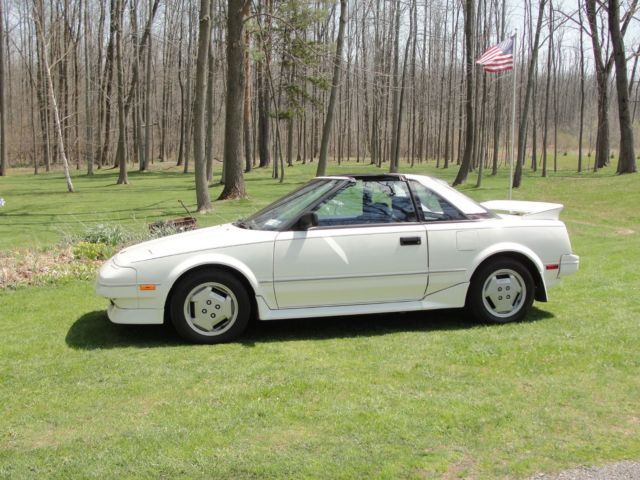 1987 Toyota MR2 - photo 2