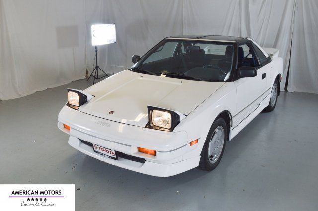 1987 Toyota MR2 --