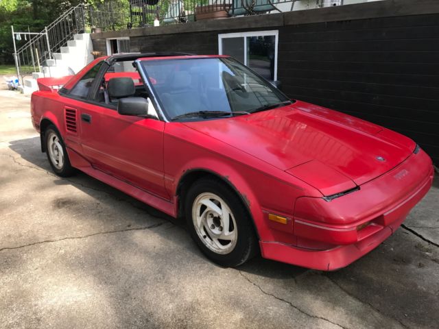 1987 Toyota MR2 red car t-tops manual 5-speed 2-seater 134k miles runs great! 1987 Toyota MR2