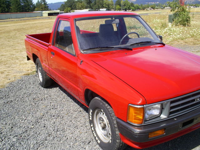 1987 Toyota Tacoma - photo 2