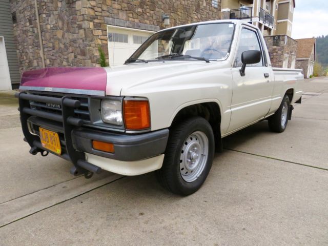 1987 Toyota Pickup 4 cyl 22r with 66k Original Miles! 1987 Toyota Pickup