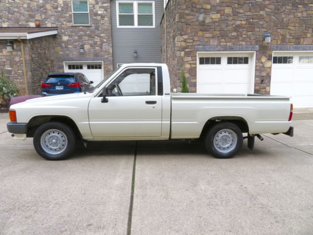 1987 Toyota Pickup - photo 4