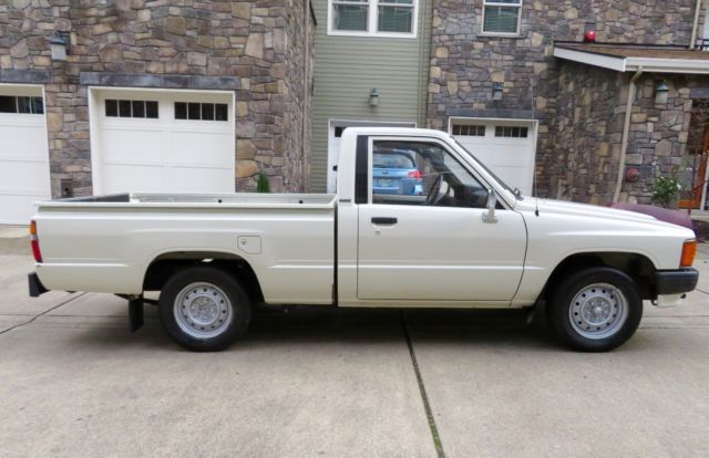 1987 Toyota Pickup - photo 9
