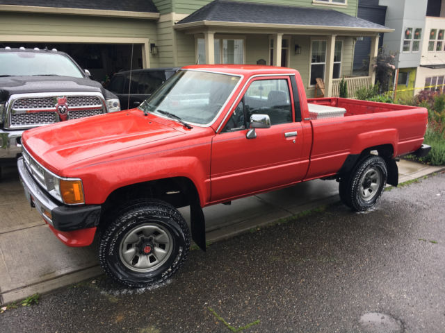 1987 TOYOTA PICKUP 4WD REG CAB LONG BOX ONLY 108563 ORIG MILES 1987 Toyota PICKUP