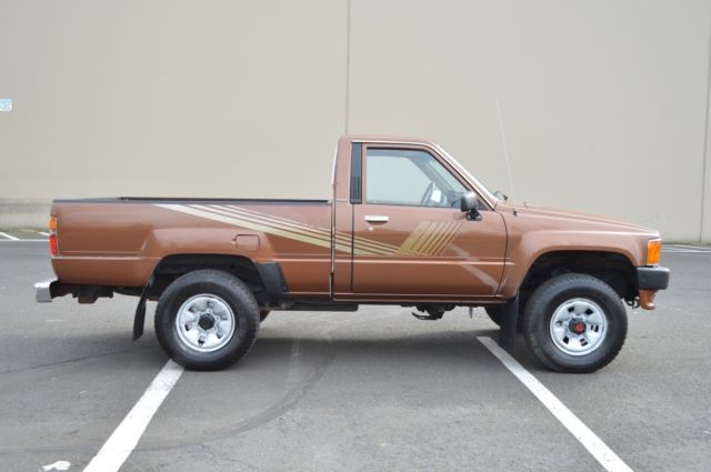 1987 Toyota Pickup - photo 8
