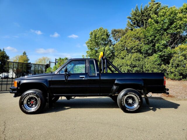 1987 Toyota Pickup - photo 3