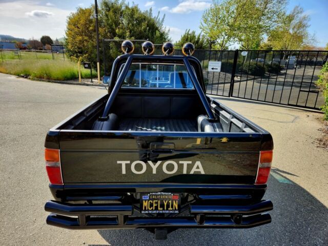 1987 Toyota Pickup - photo 6