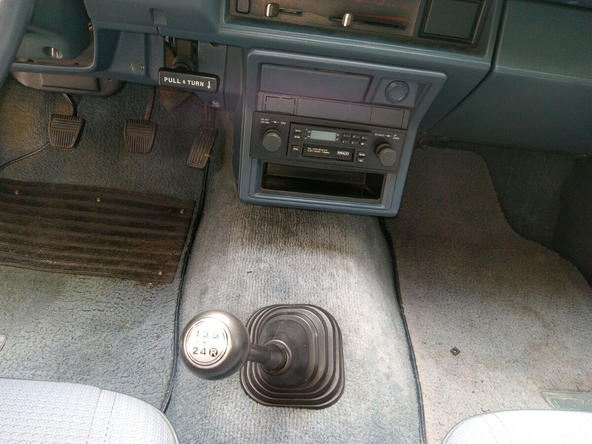 1987 Toyota Camry - photo 8