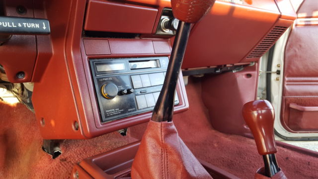 1987 Toyota SR5 5 Speed Manual SR5 Cab & Chassis 2-Door - photo 11