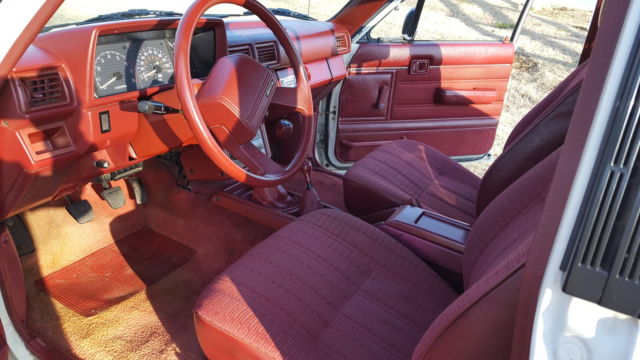 1987 Toyota SR5 5 Speed Manual SR5 Cab & Chassis 2-Door - photo 9