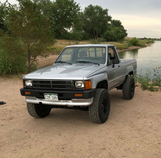 1987 Toyota Pickup SR5 22RTE 4x4 Factory Turbo (RARE!!!) 1987 Toyota Pickup SR5