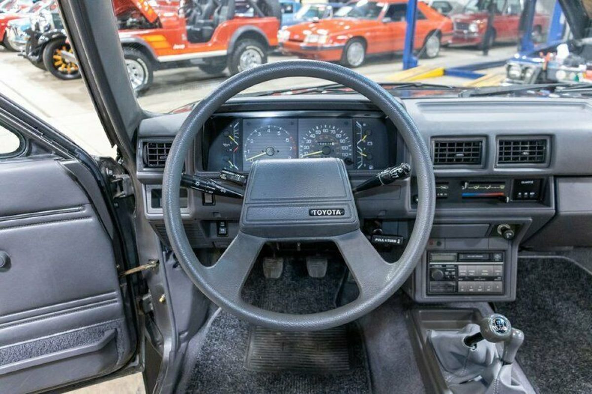 1987 Toyota Pickup SR5 - photo 12