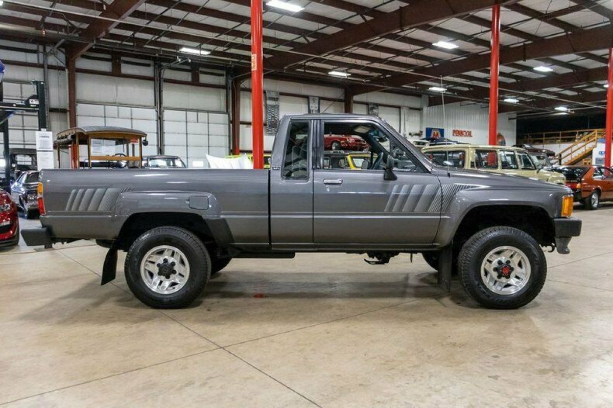 1987 Toyota Pickup SR5 - photo 6