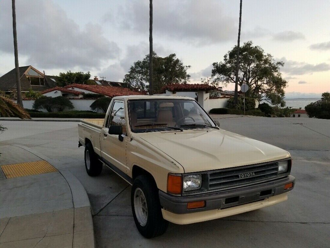 1987 Toyota Pickup - photo 13