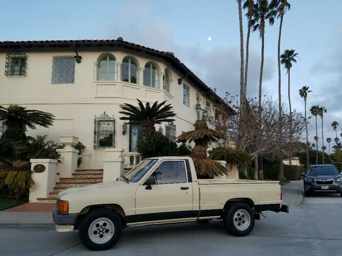 1987 Toyota Pickup - photo 3